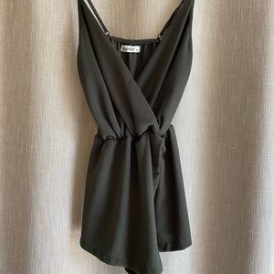✨Olive Romper